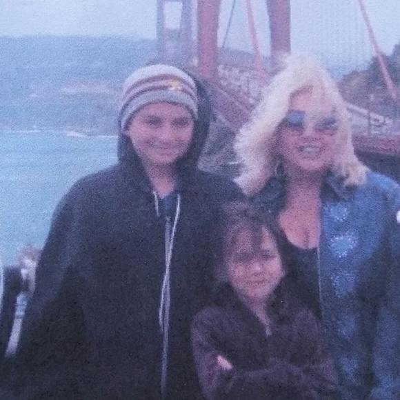 Meet your Posher, Ronni - Picture 1 of 4